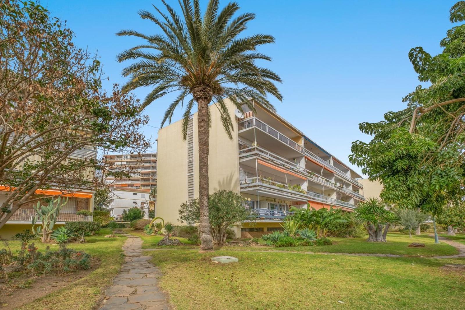 Piso Con 2 Habitaciones, 2 Terrazas Y Piscina Τορρεμολίνος Εξωτερικό φωτογραφία